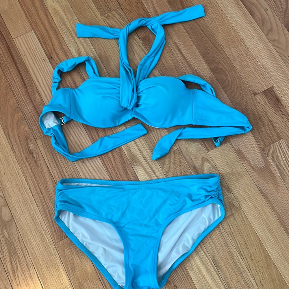 Coco Reef turquoise matching swim top and bottom